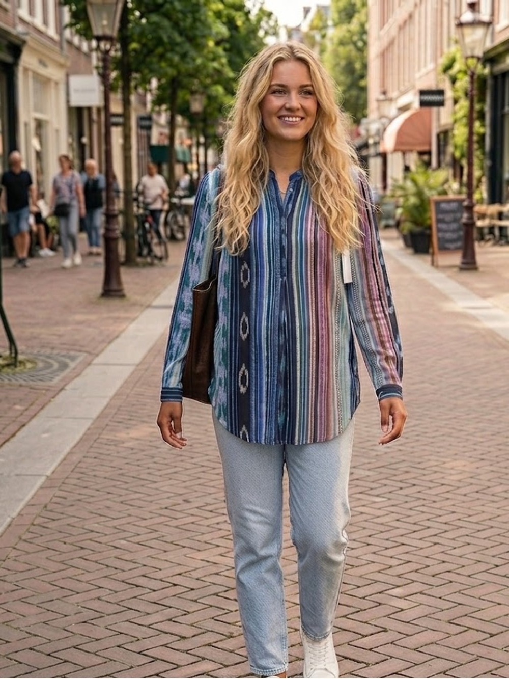 Karen Kane long sleeves printed Blouse